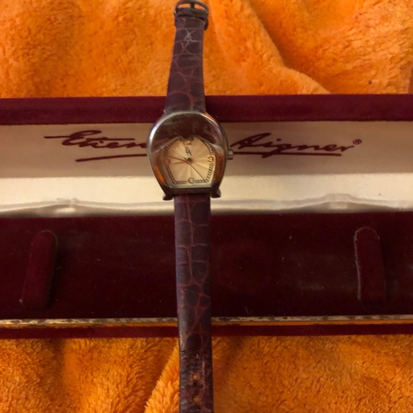 Watch - Picture 3 of 4